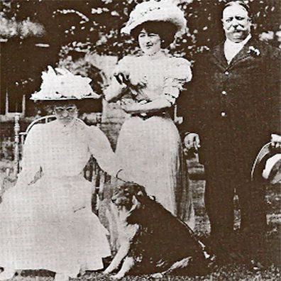 Caruso; famous dog in President Howard Taft