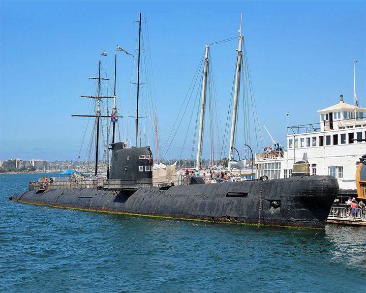 B-39, famous ships