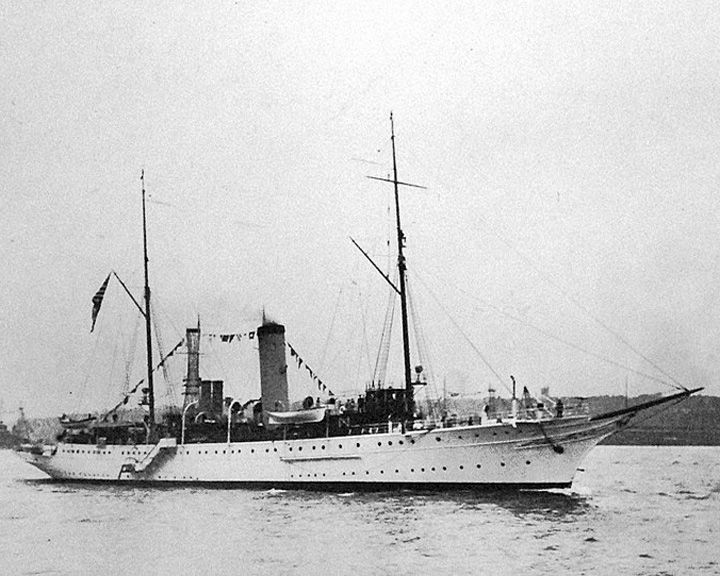 Mayflower, USS  (PY-1), famous ships